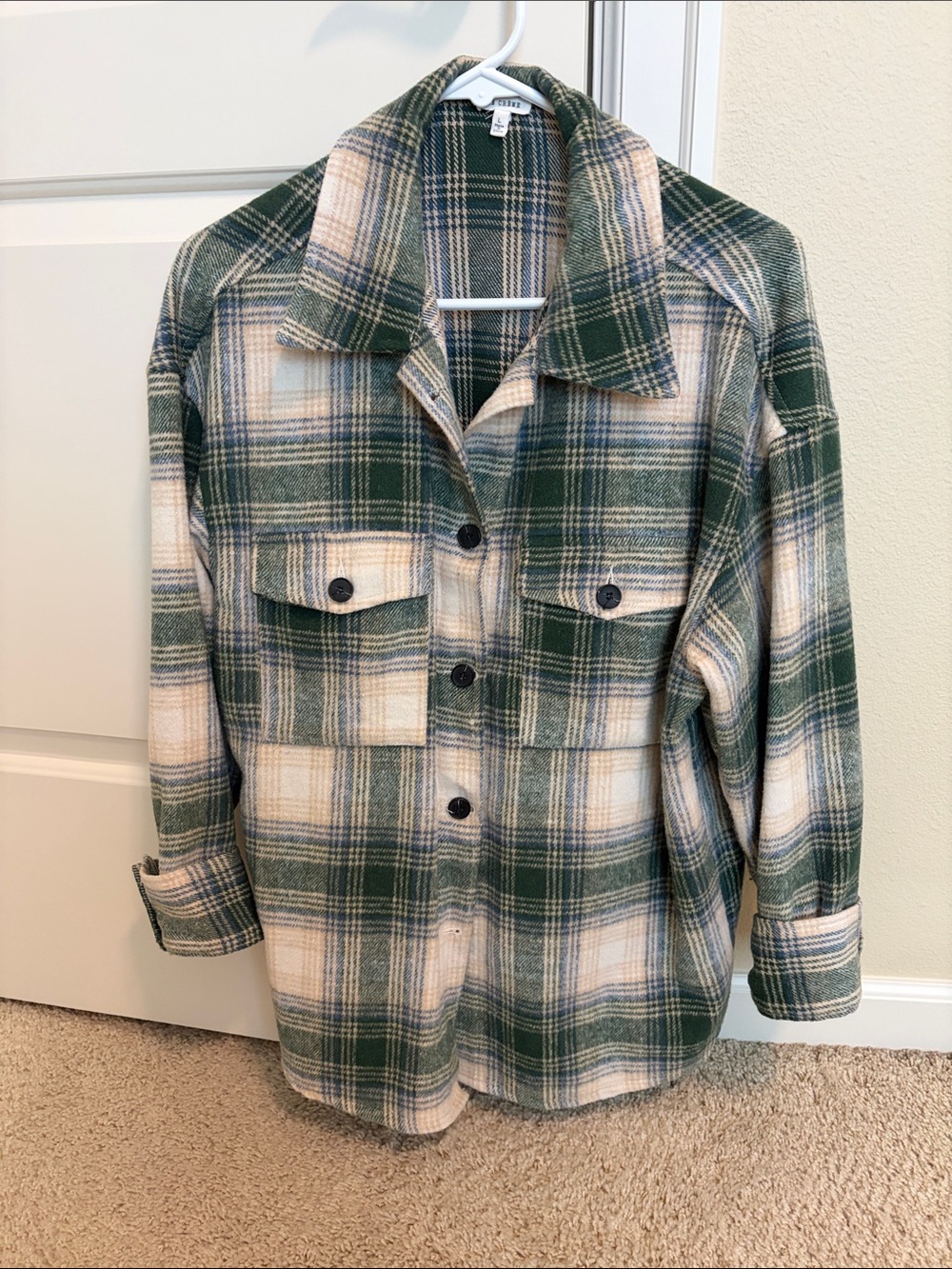 Women’s En Creme Green & Cream Plaid Button-Down Shacket